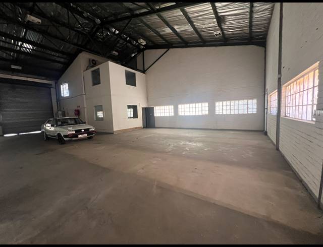 275M² WAREHOUSE TO LET IN KYA SANDS